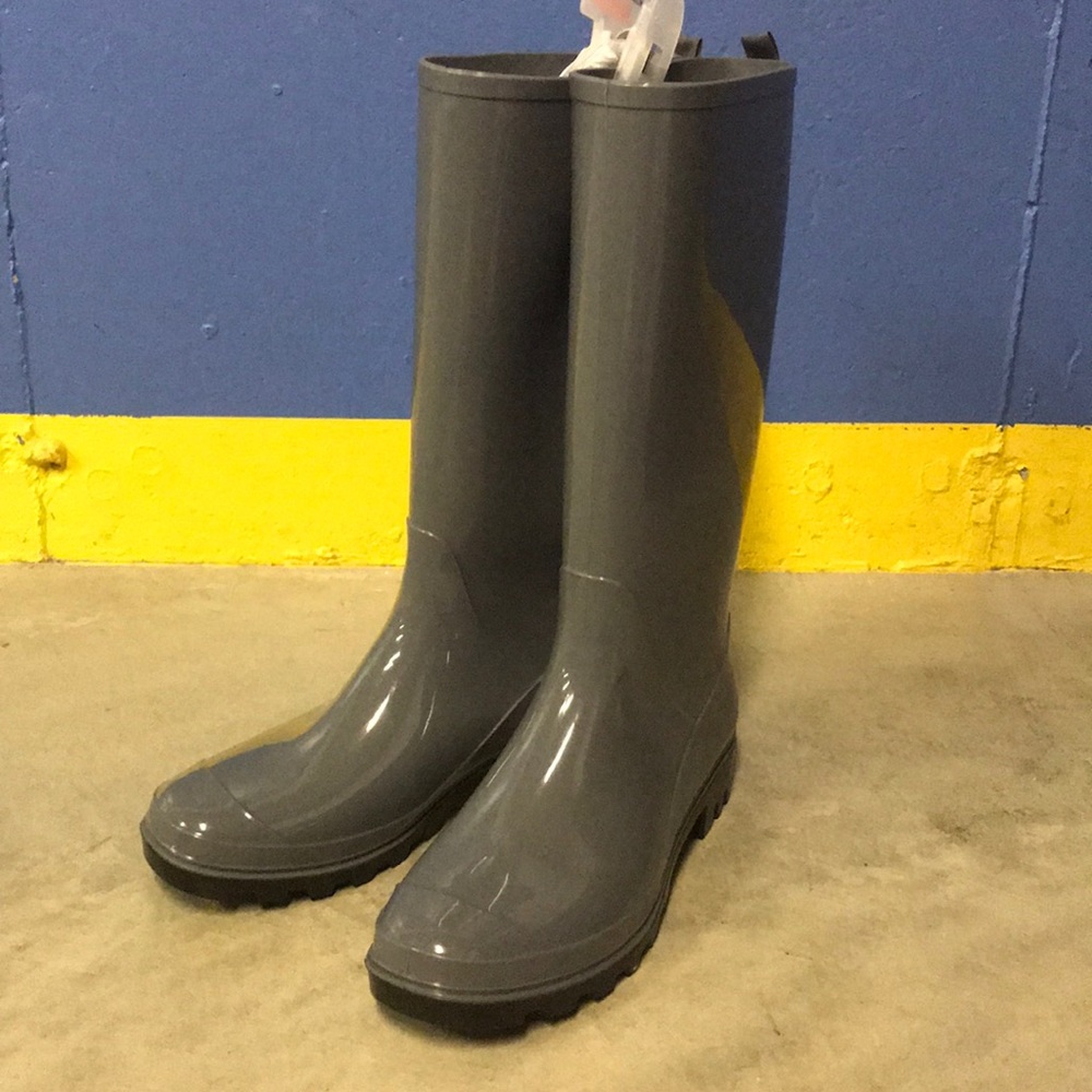 Gray Rainboots